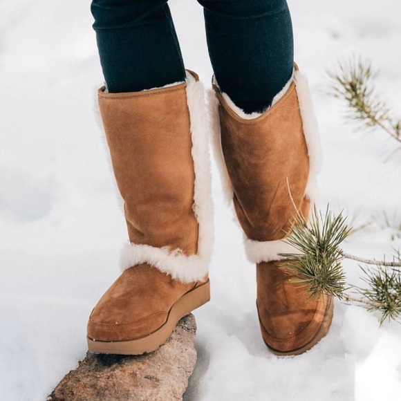 UGG Shoes - UGG Sundance Waterproof, Chestnut